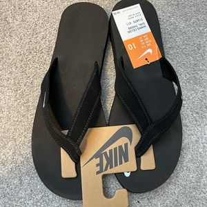 BNWT NIKE Flip Flops